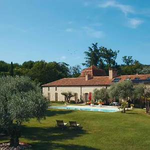  Bed & Breakfast Domaine De Labarthe France